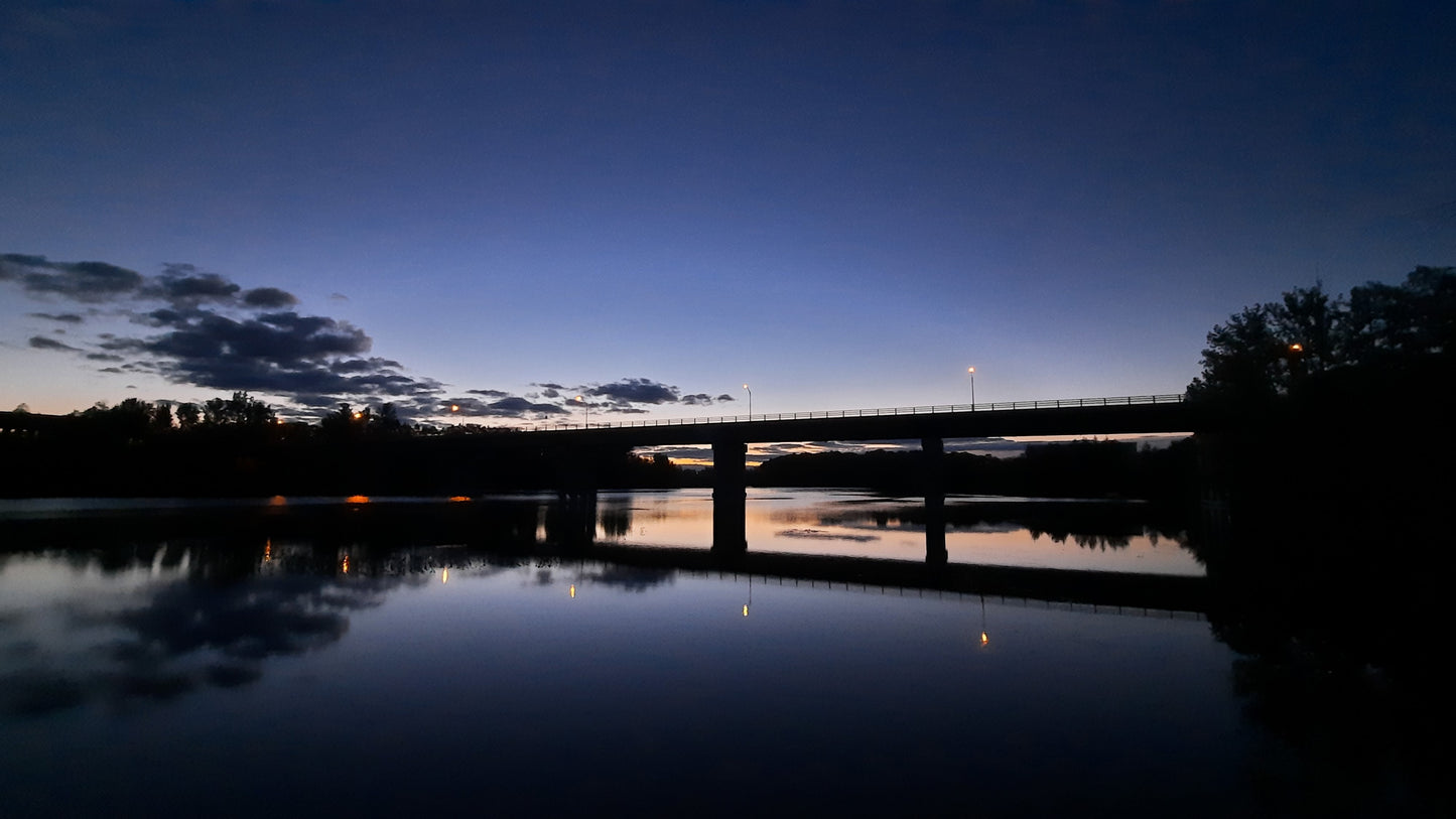 Aube Du 23 Juin 2021 4H23 (Vue T1) (Jour 1) Je Suis Encore À Sherbrooke...wow C’est Magnifique.