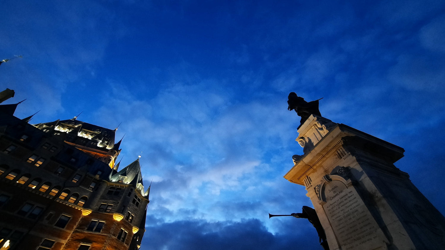 Journal De David---> 2021-11-14 16:36 Québec Château Frontenac (Vue Samuel-De-Champlain)