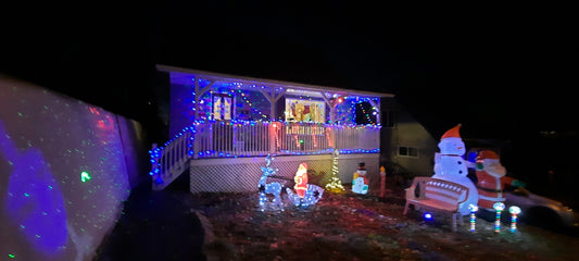 La Plus Belle Maison De Noël (Rue Saint-Denis) Sherbrooke 13 Décembre 2021