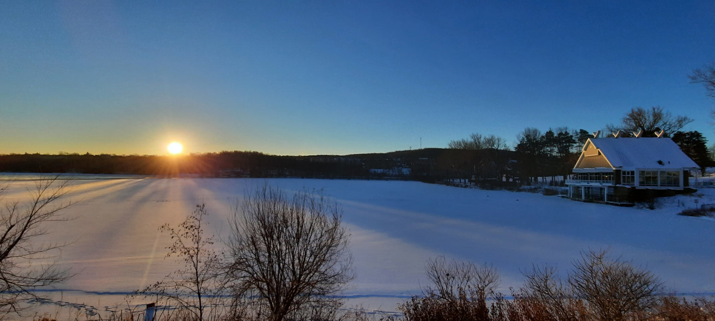 Lever De Soleil Au Lac-Des-Nations (Vue Lp4)