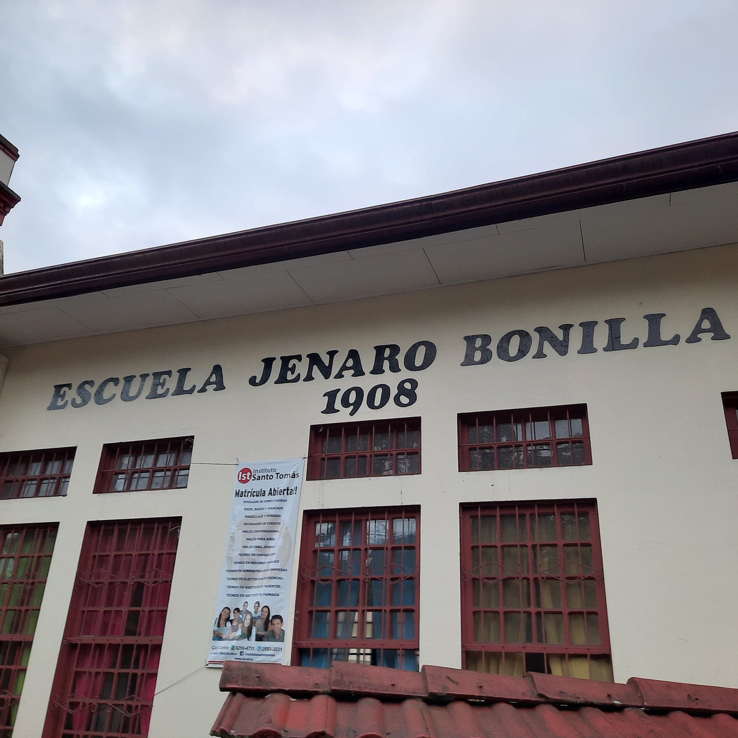 Escuela Jenaro Bonilla