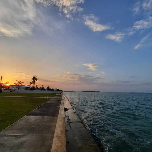 2023-03-18 Coucher De Soleil (Belize City)