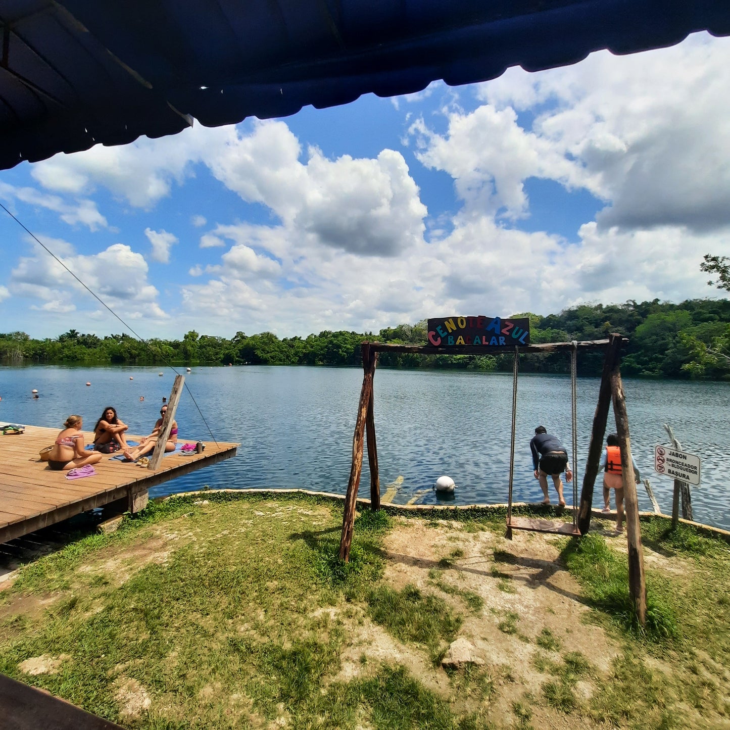 Cenote Azul Bacalar