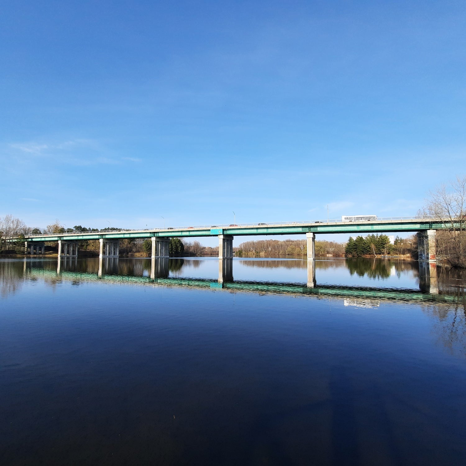 2023-04-21 Le Pont Jacques-Cartier De Sherbrooke (Vue T1)